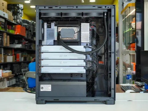 PC Workstation AI AMD Ryzen Threadripper 9960X – 4 x Radeon AI PRO R9700 32GB | RAM 64GB | SSD 4TB